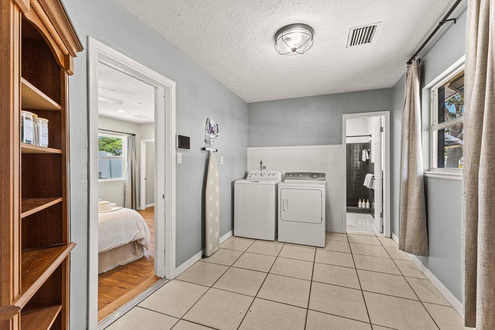 1100 51ST STREET W, Bradenton, FL 34209 1100 51ST STREET W, Bradenton, FL 34209