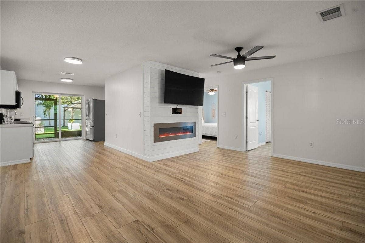 2201 54TH AVENUE DRIVE W, Bradenton, FL 34207 2201 54TH AVENUE DRIVE W, Bradenton, FL 34207