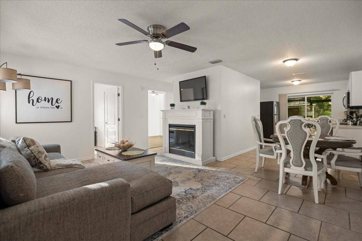 2201 54TH AVENUE DRIVE W, Bradenton, FL 34207 2201 54TH AVENUE DRIVE W, Bradenton, FL 34207