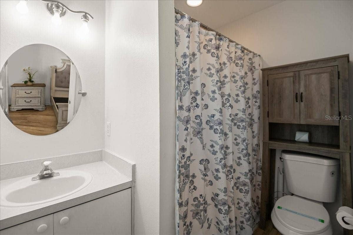 2201 54TH AVENUE DRIVE W, Bradenton, FL 34207 2201 54TH AVENUE DRIVE W, Bradenton, FL 34207