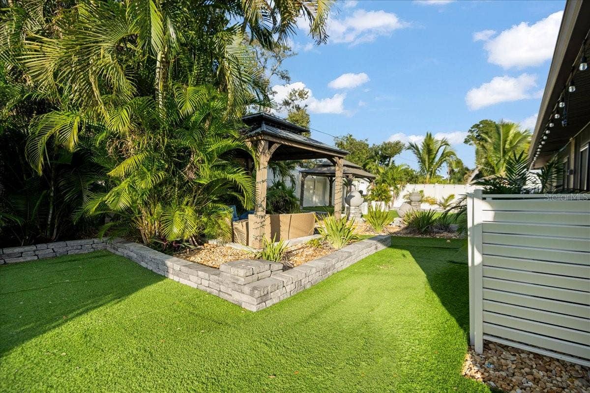 2201 54TH AVENUE DRIVE W, Bradenton, FL 34207 2201 54TH AVENUE DRIVE W, Bradenton, FL 34207