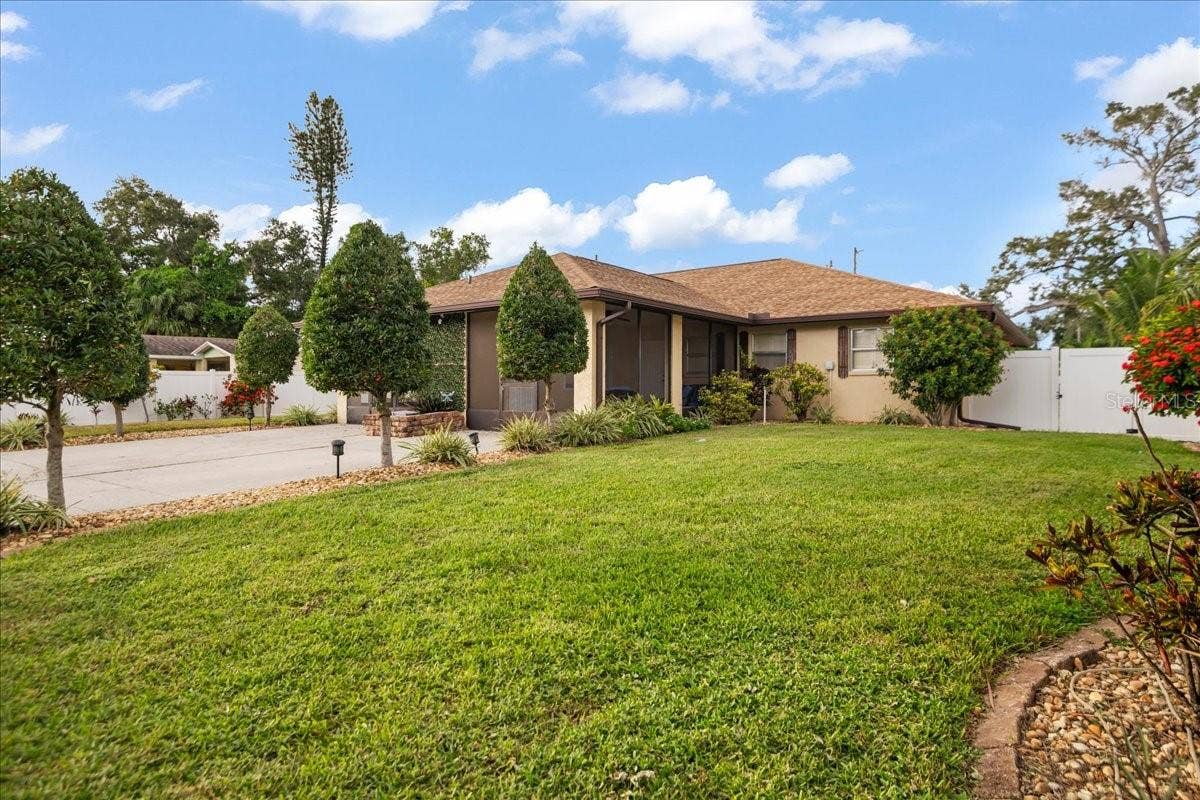 2201 54TH AVENUE DRIVE W, Bradenton, FL 34207 2201 54TH AVENUE DRIVE W, Bradenton, FL 34207