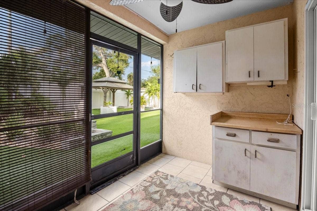 2201 54TH AVENUE DRIVE W, Bradenton, FL 34207 2201 54TH AVENUE DRIVE W, Bradenton, FL 34207