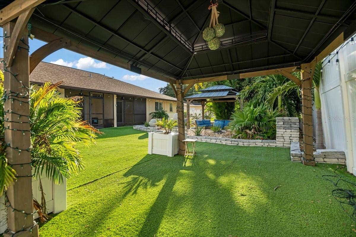 2201 54TH AVENUE DRIVE W, Bradenton, FL 34207 2201 54TH AVENUE DRIVE W, Bradenton, FL 34207