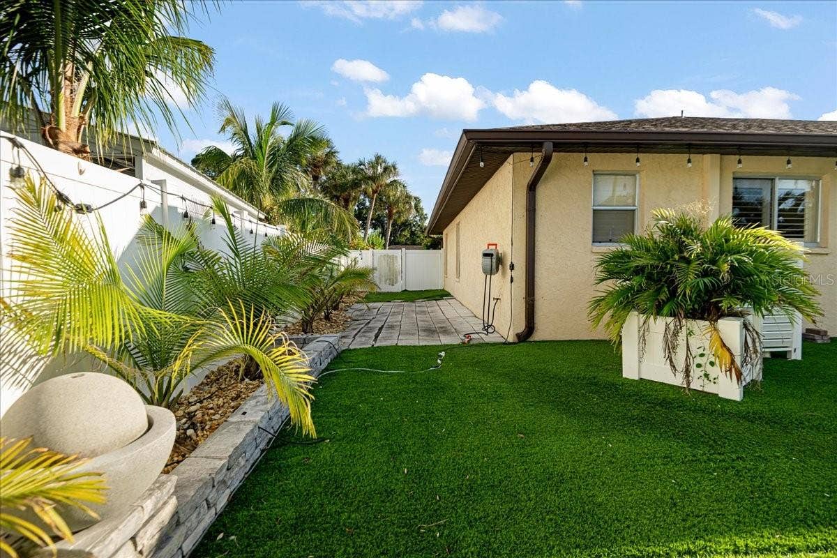 2201 54TH AVENUE DRIVE W, Bradenton, FL 34207 2201 54TH AVENUE DRIVE W, Bradenton, FL 34207