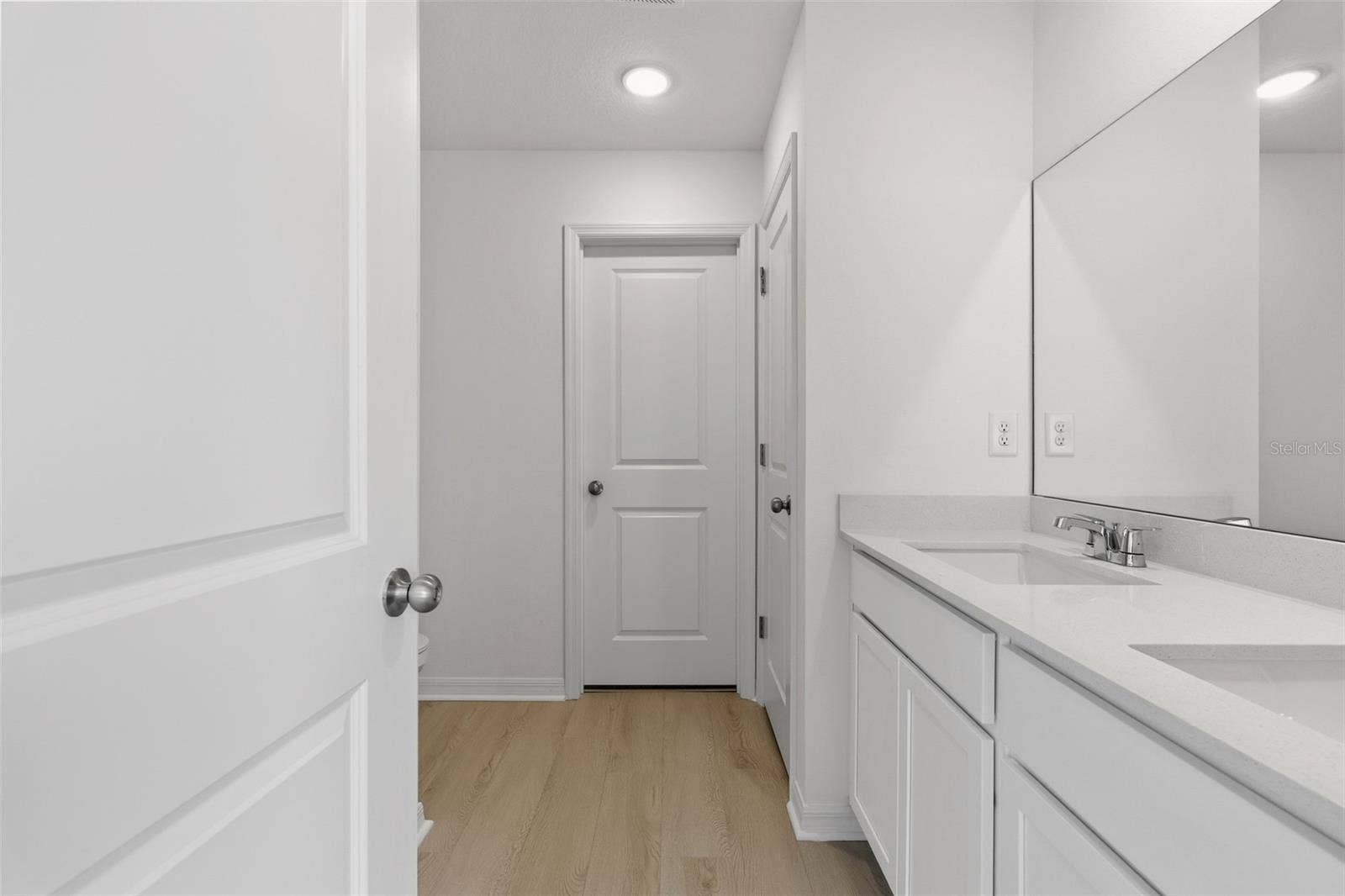 13009 RED DEER PL, Parrish, FL 34219 Primary en-suite with walk in closet