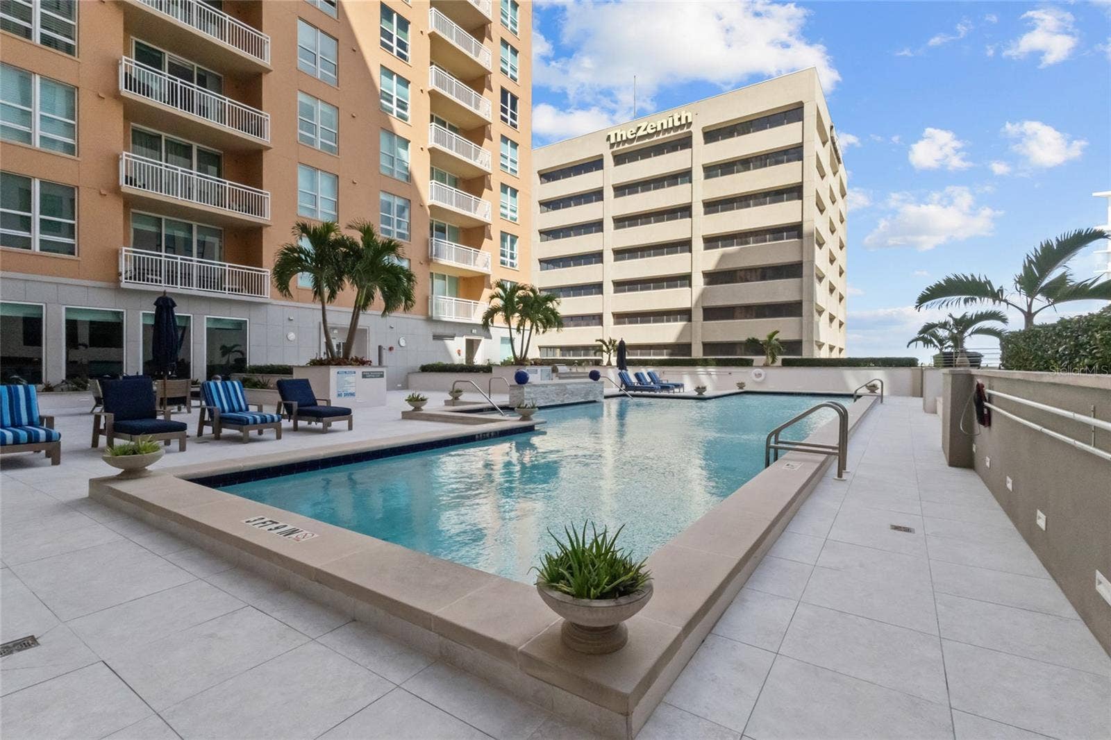 1350 MAIN STREET, #704, Sarasota, FL 34236 1350 MAIN STREET, #704, Sarasota, FL 34236