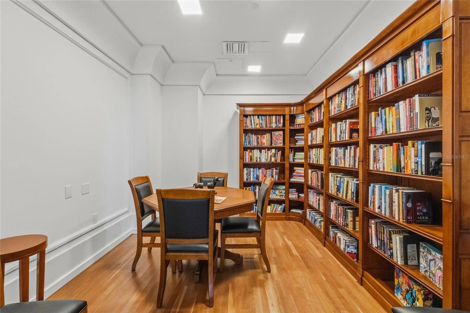 1350 MAIN STREET, #704, Sarasota, FL 34236 1350 MAIN STREET, #704, Sarasota, FL 34236