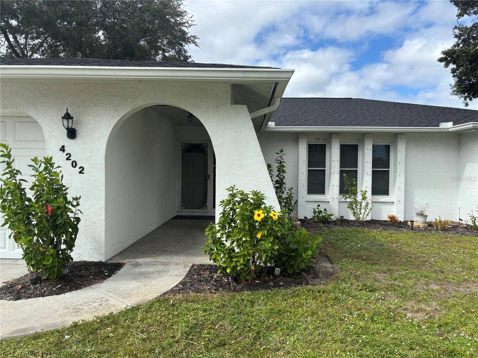 4202 PASADENA CIRCLE, Sarasota, FL 34233