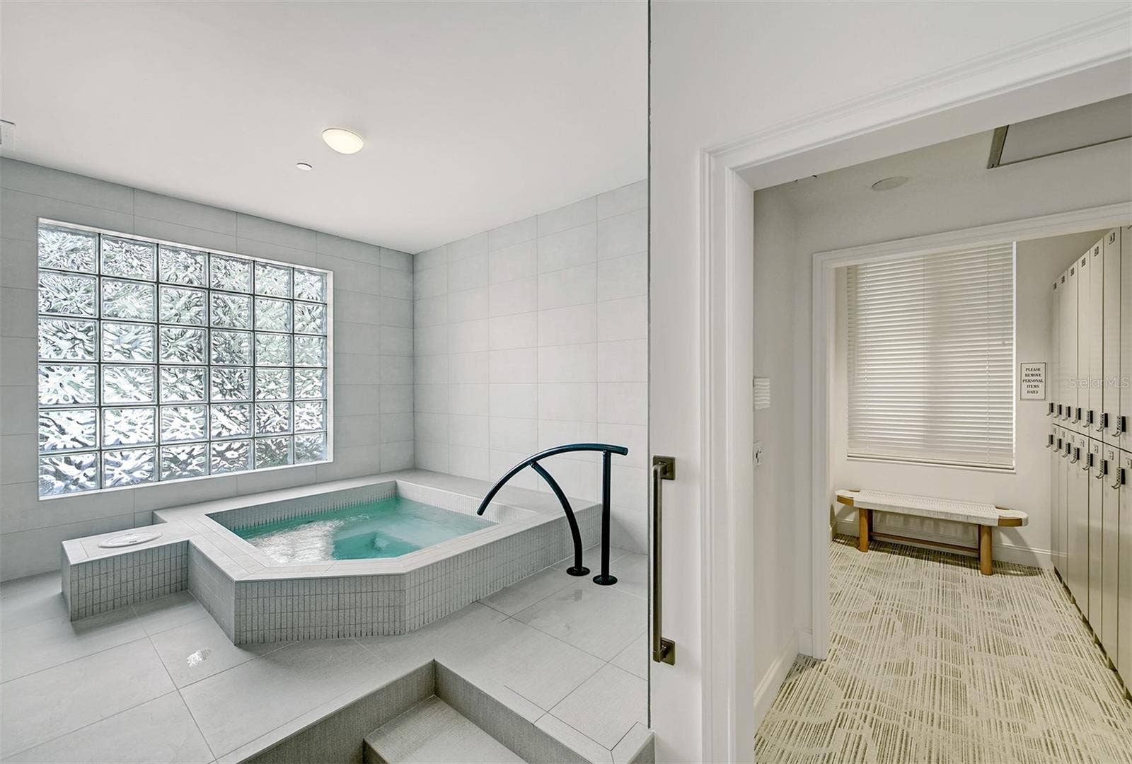 1241 GULF OF MEXICO DRIVE, #803, Longboat Key, FL 34228 1241 GULF OF MEXICO DRIVE, #803, Longboat Key, FL 34228
