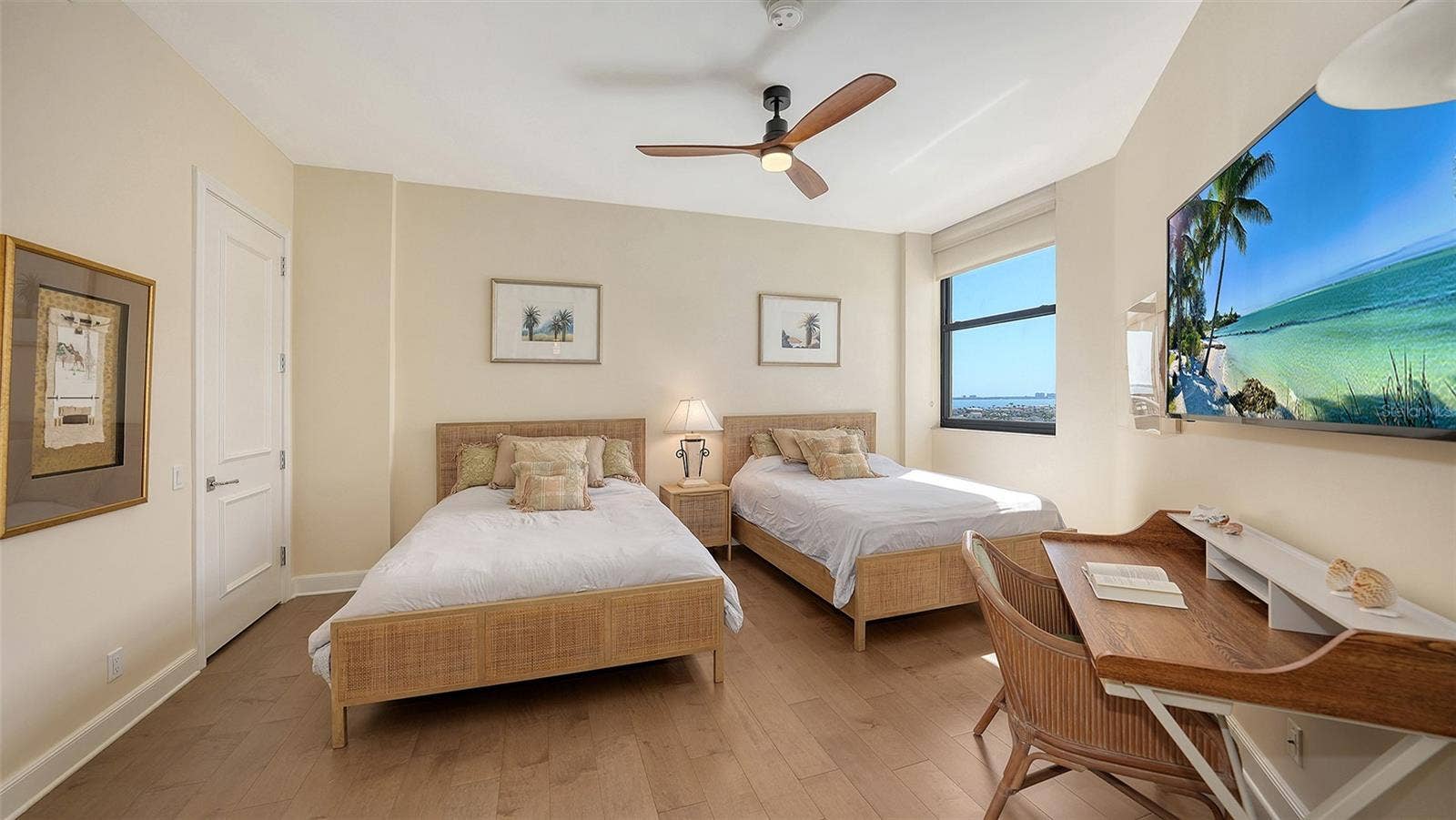1241 GULF OF MEXICO DRIVE, #803, Longboat Key, FL 34228 1241 GULF OF MEXICO DRIVE, #803, Longboat Key, FL 34228