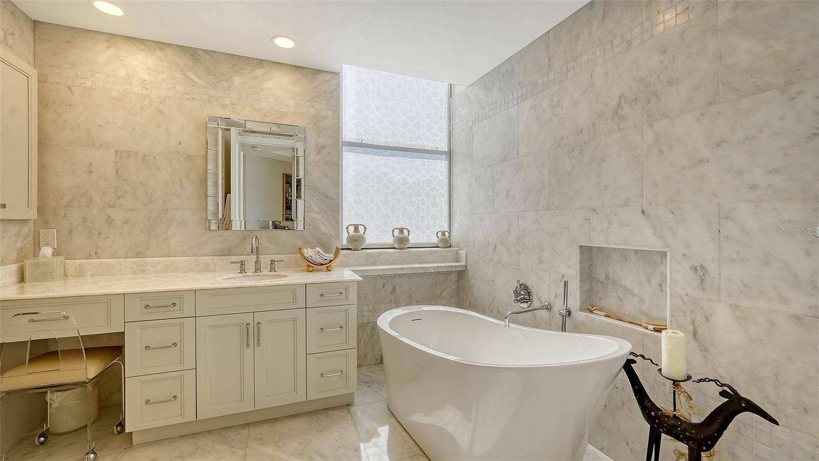 1241 GULF OF MEXICO DRIVE, #803, Longboat Key, FL 34228 1241 GULF OF MEXICO DRIVE, #803, Longboat Key, FL 34228
