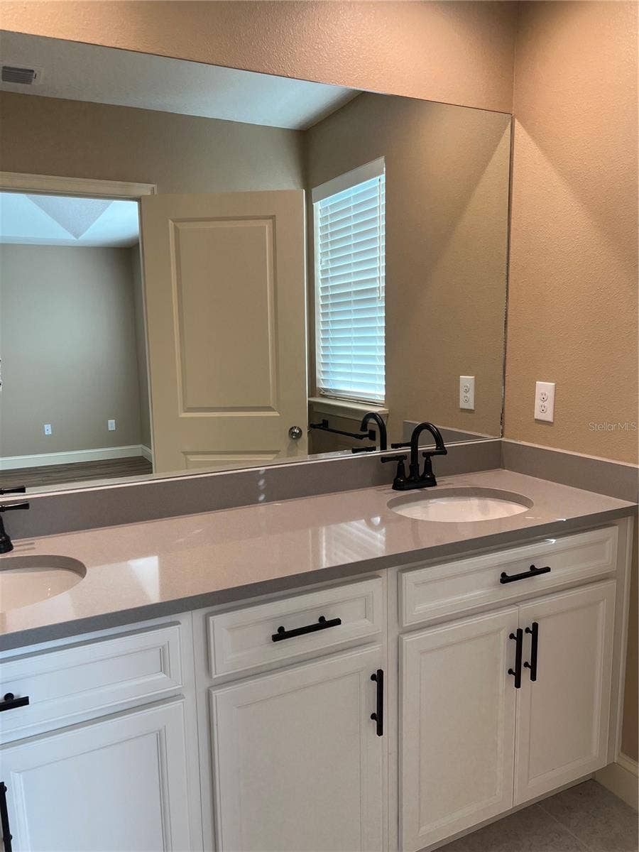 5531 PLEASANTVIEW COURT, Bradenton, FL 34211 5531 PLEASANTVIEW COURT, Bradenton, FL 34211