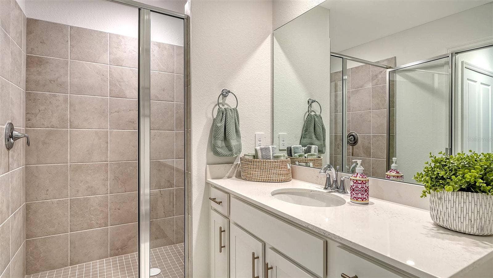 17625 OPAL SAND DRIVE, #203, Venice, FL 34293 17625 OPAL SAND DRIVE, #203, Venice, FL 34293