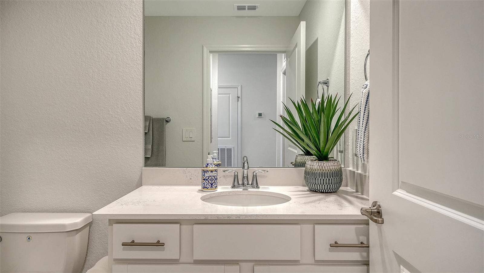 17625 OPAL SAND DRIVE, #203, Venice, FL 34293 17625 OPAL SAND DRIVE, #203, Venice, FL 34293
