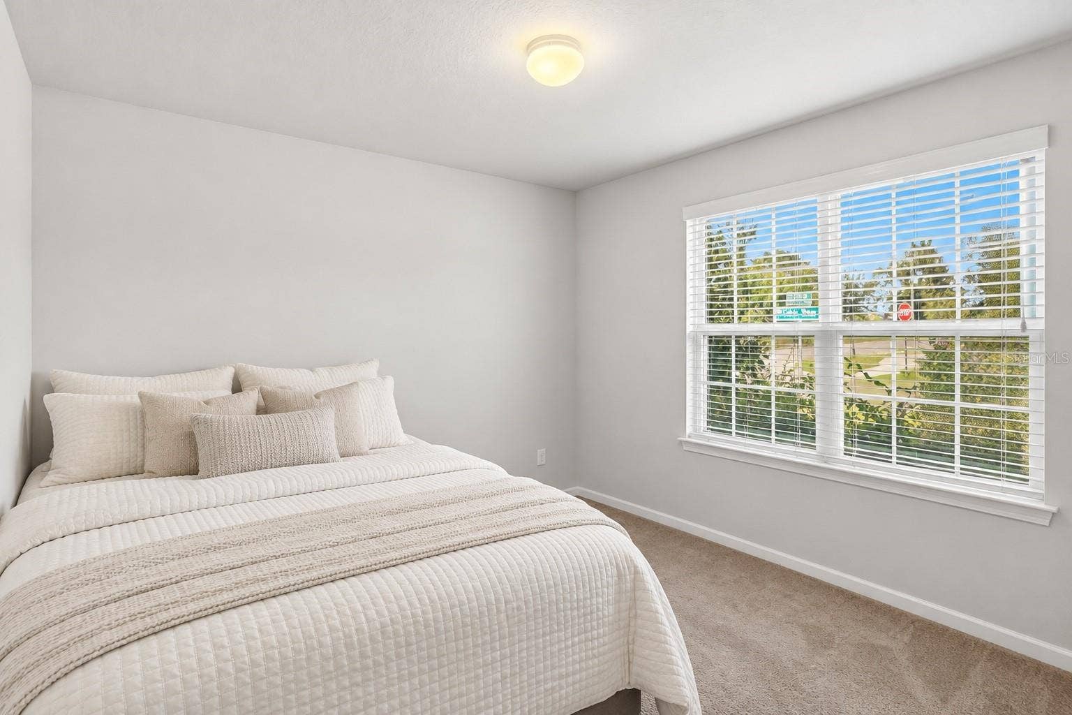 901 GOLDEN SHINER AVENUE, Ruskin, FL 33570