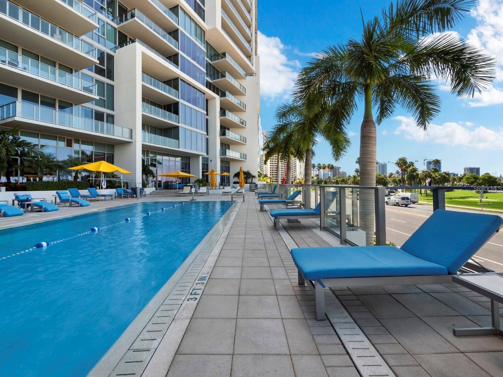 1155 N GULFSTREAM AVENUE, #906, Sarasota, FL 34236