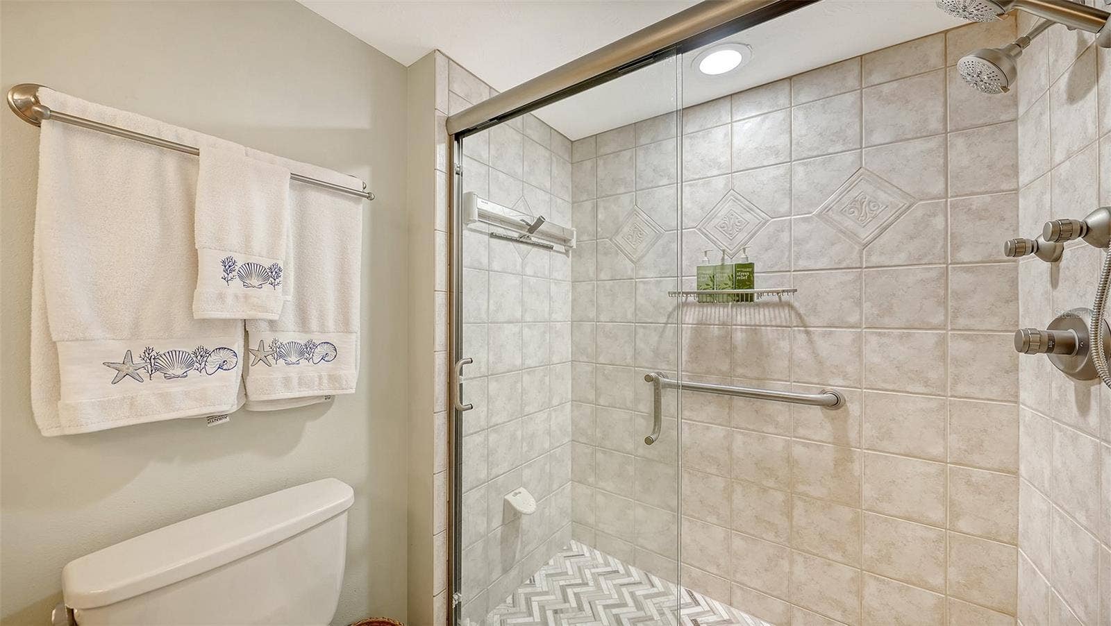 2425 GULF OF MEXICO DRIVE, #1E, Longboat Key, FL 34228 2425 GULF OF MEXICO DRIVE, #1E, Longboat Key, FL 34228