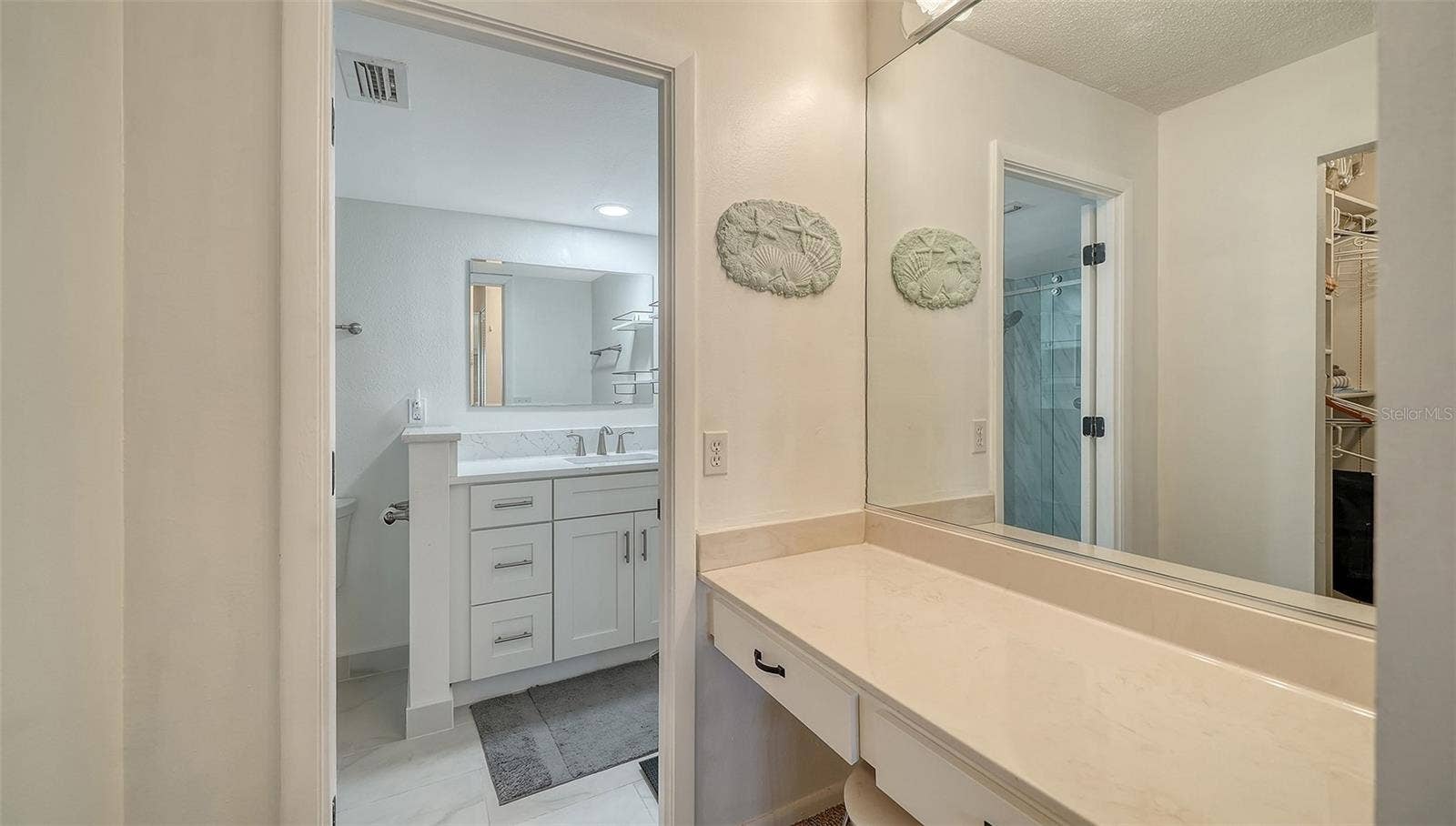 19 WHISPERING SANDS DRIVE, #106, Sarasota, FL 34242 19 WHISPERING SANDS DRIVE, #106, Sarasota, FL 34242