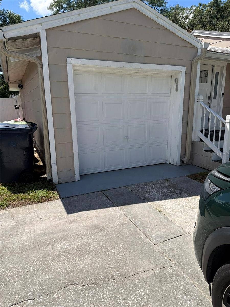 4915 W BARTLETT DRIVE, Tampa, FL 33603 4915 W BARTLETT DRIVE, Tampa, FL 33603
