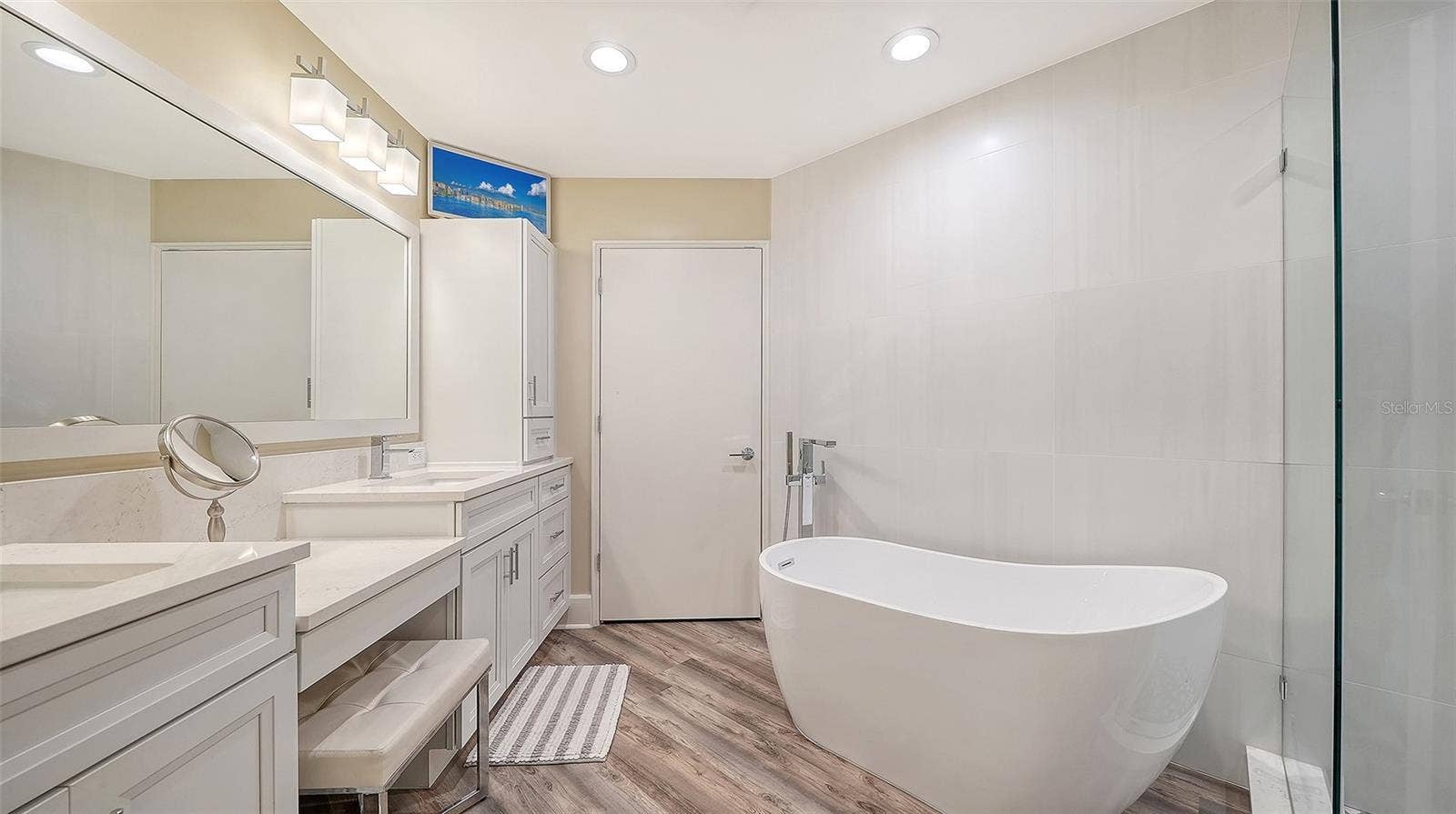 3070 GRAND BAY BOULEVARD, #645, Longboat Key, FL 34228 3070 GRAND BAY BOULEVARD, #645, Longboat Key, FL 34228