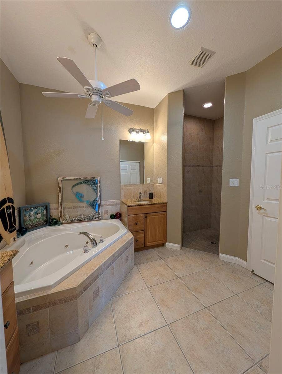 2412 RIO DE JANEIRO AVENUE, Punta Gorda, FL 33983