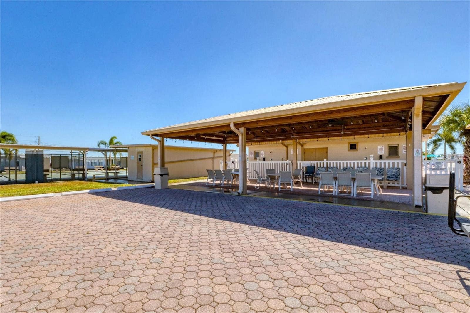 1006 44TH AVENUE DRIVE E, Ellenton, FL 34222 1006 44TH AVENUE DRIVE E, Ellenton, FL 34222