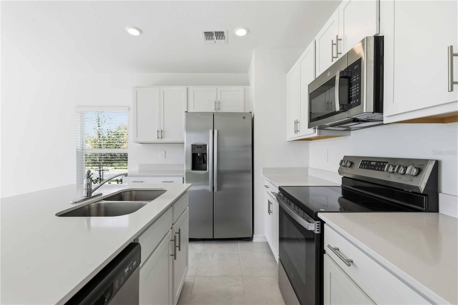 14052 LILAC SKY TERRACE, Bradenton, FL 34211 14052 LILAC SKY TERRACE, Bradenton, FL 34211
