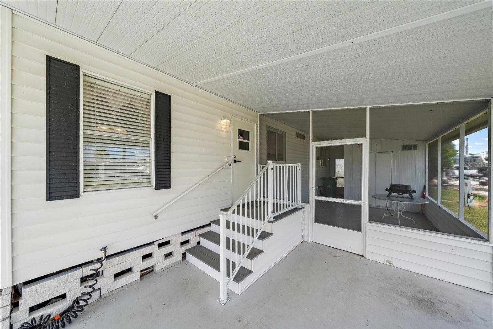 358 TAMPICO DRIVE, Palmetto, FL 34221 358 TAMPICO DRIVE, Palmetto, FL 34221