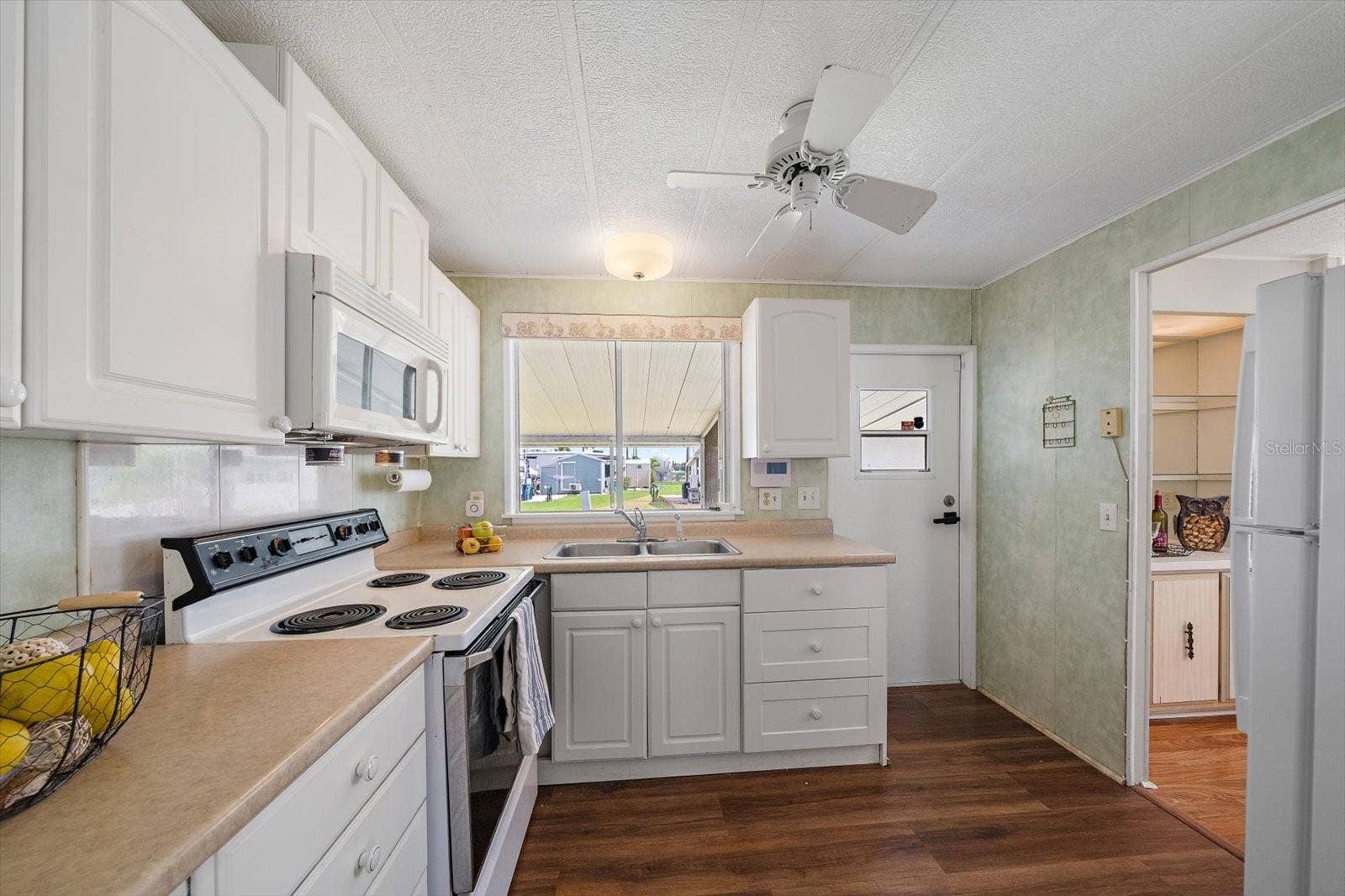 358 TAMPICO DRIVE, Palmetto, FL 34221 358 TAMPICO DRIVE, Palmetto, FL 34221