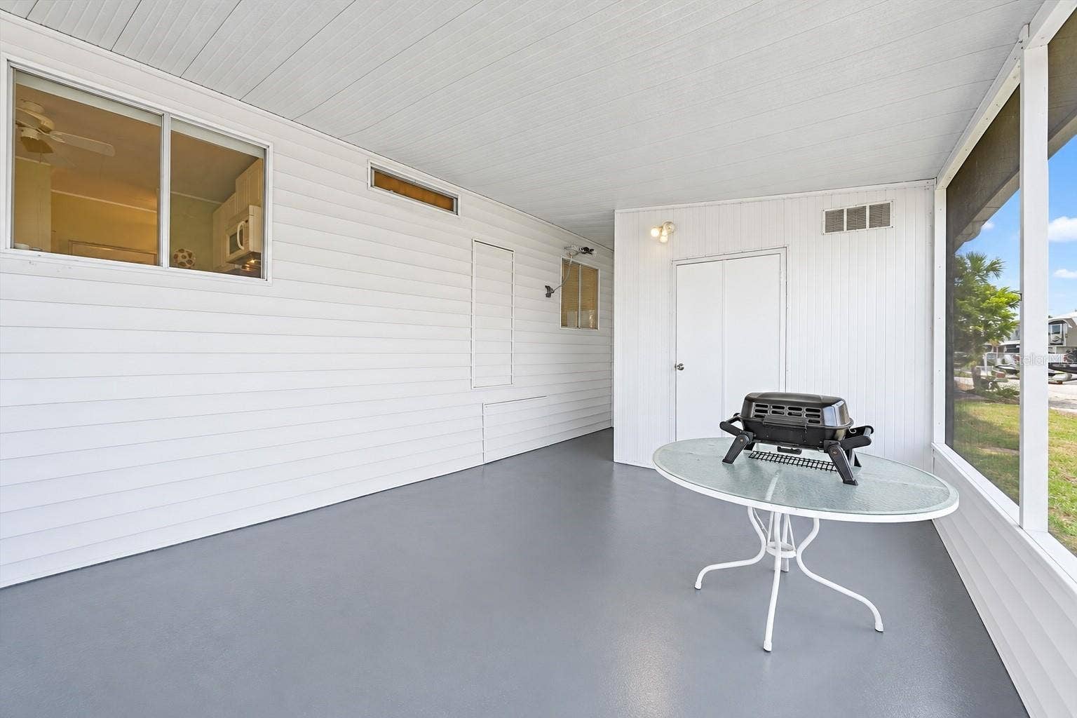 358 TAMPICO DRIVE, Palmetto, FL 34221 screened lanai & shed