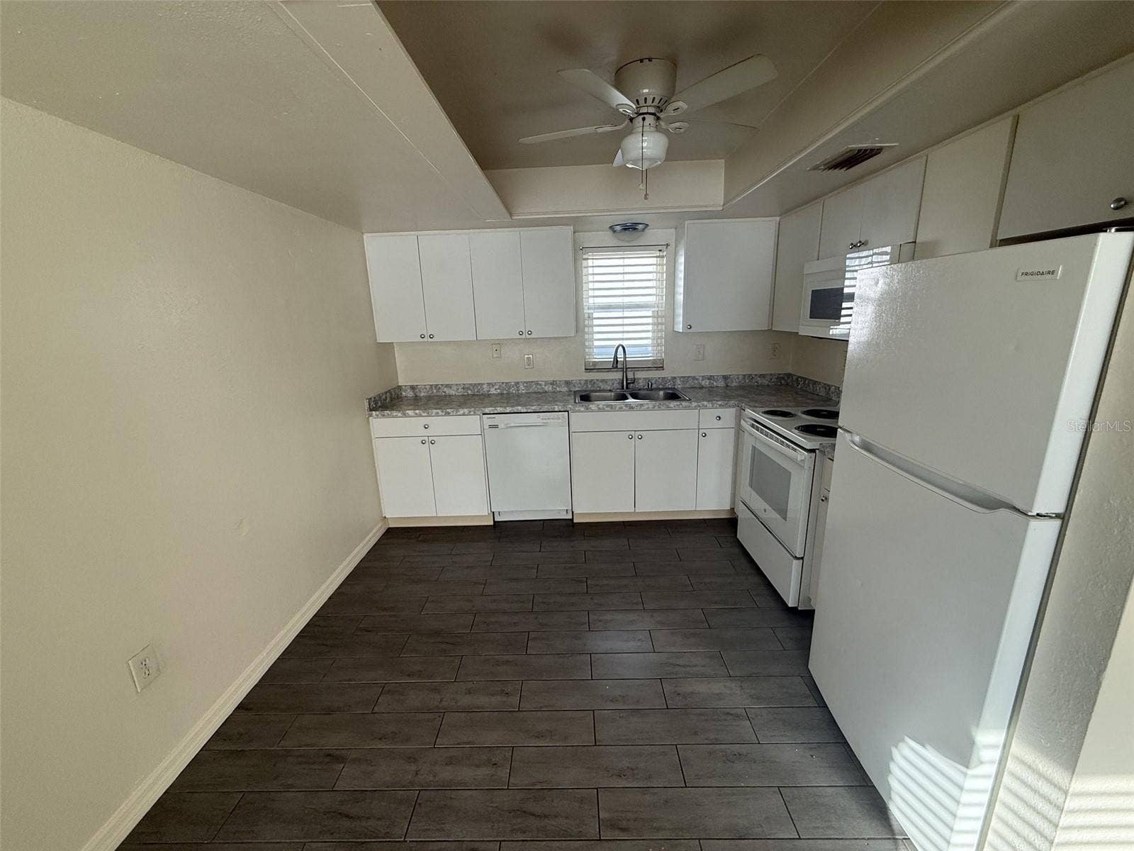 6142 76TH AVENUE N, Pinellas Park, FL 33781 6142 76TH AVENUE N, Pinellas Park, FL 33781