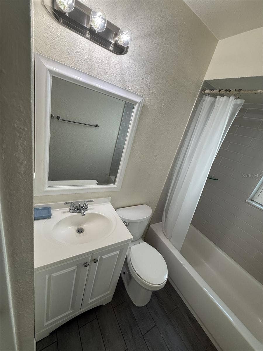 6142 76TH AVENUE N, Pinellas Park, FL 33781 6142 76TH AVENUE N, Pinellas Park, FL 33781