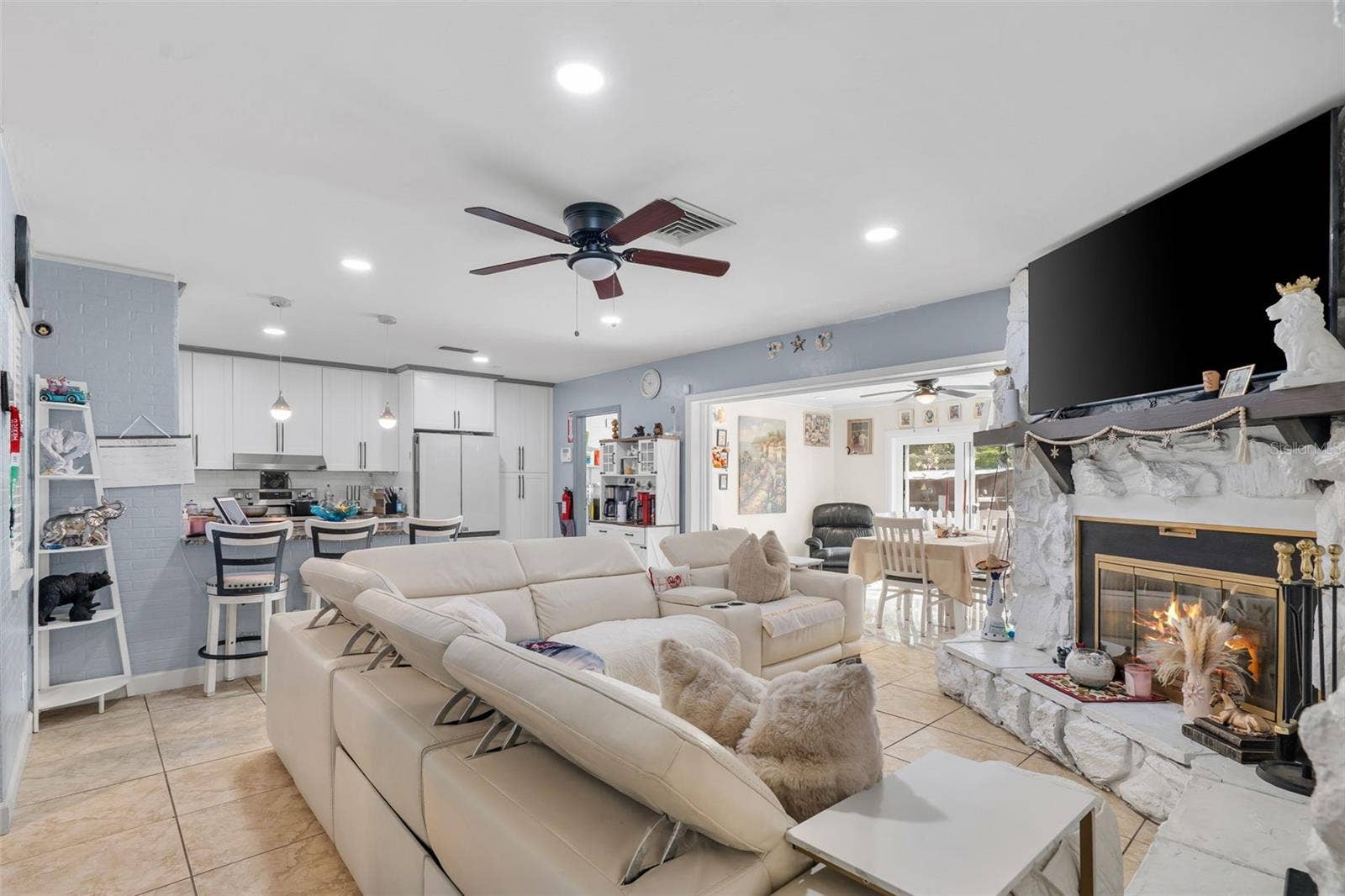3404 DUDLEY STREET, Sarasota, FL 34235