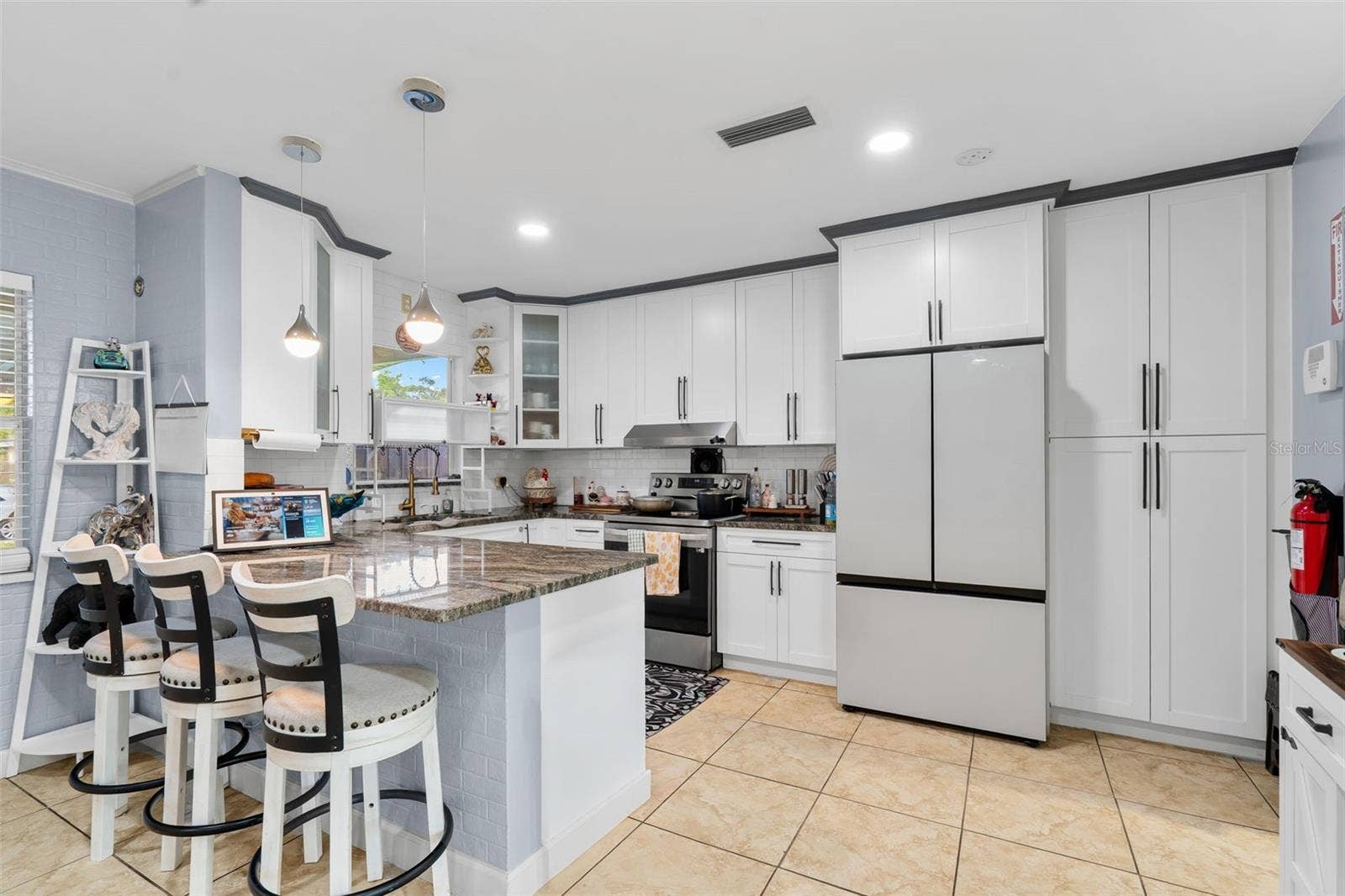 3404 DUDLEY STREET, Sarasota, FL 34235