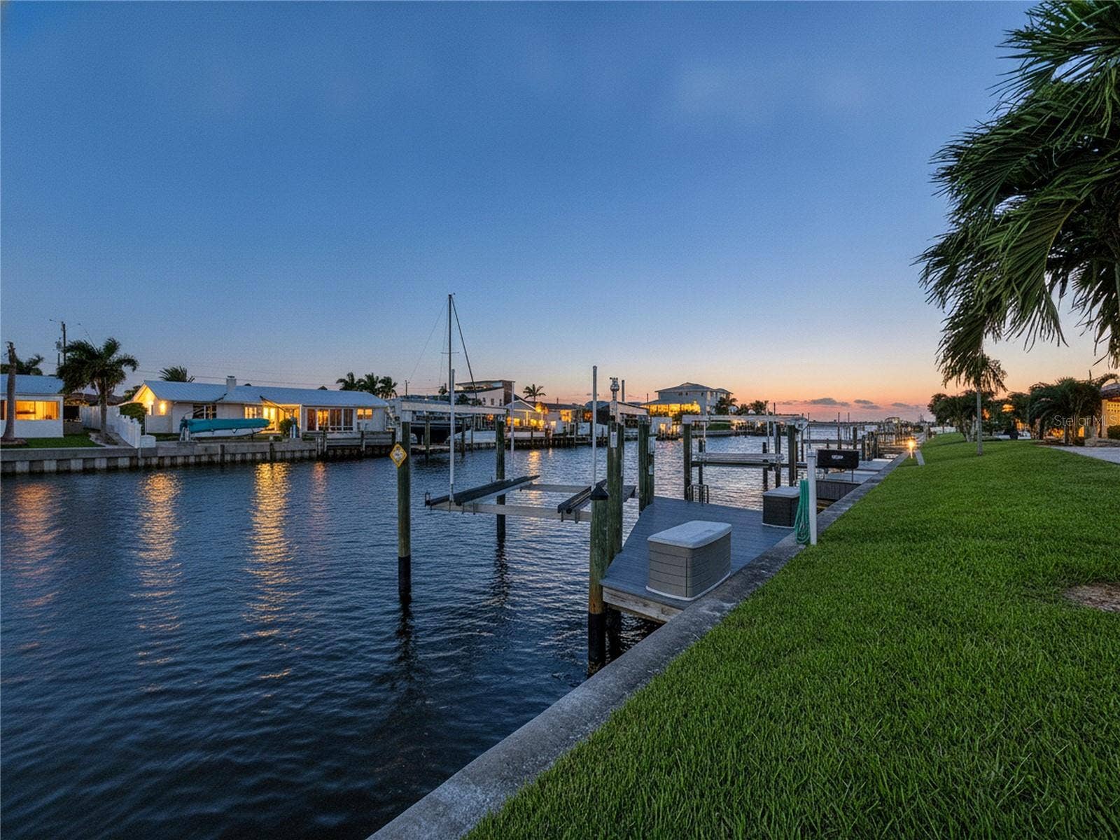 3852 CATALINA DRIVE, #127, Bradenton, FL 34210