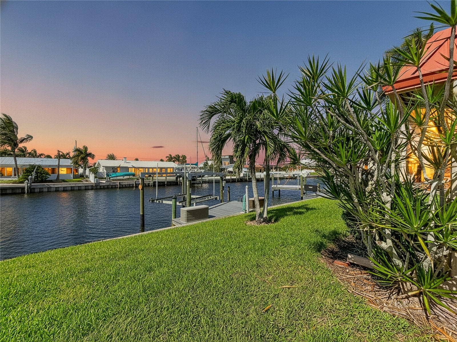 3852 CATALINA DRIVE, #127, Bradenton, FL 34210