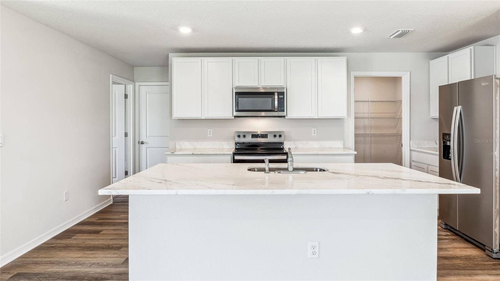 10436 CURVING CREEK LOOP, Parrish, FL 34219