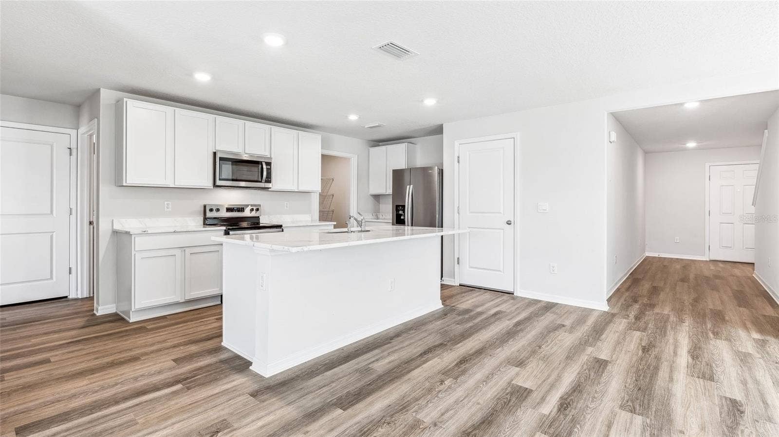 10436 CURVING CREEK LOOP, Parrish, FL 34219