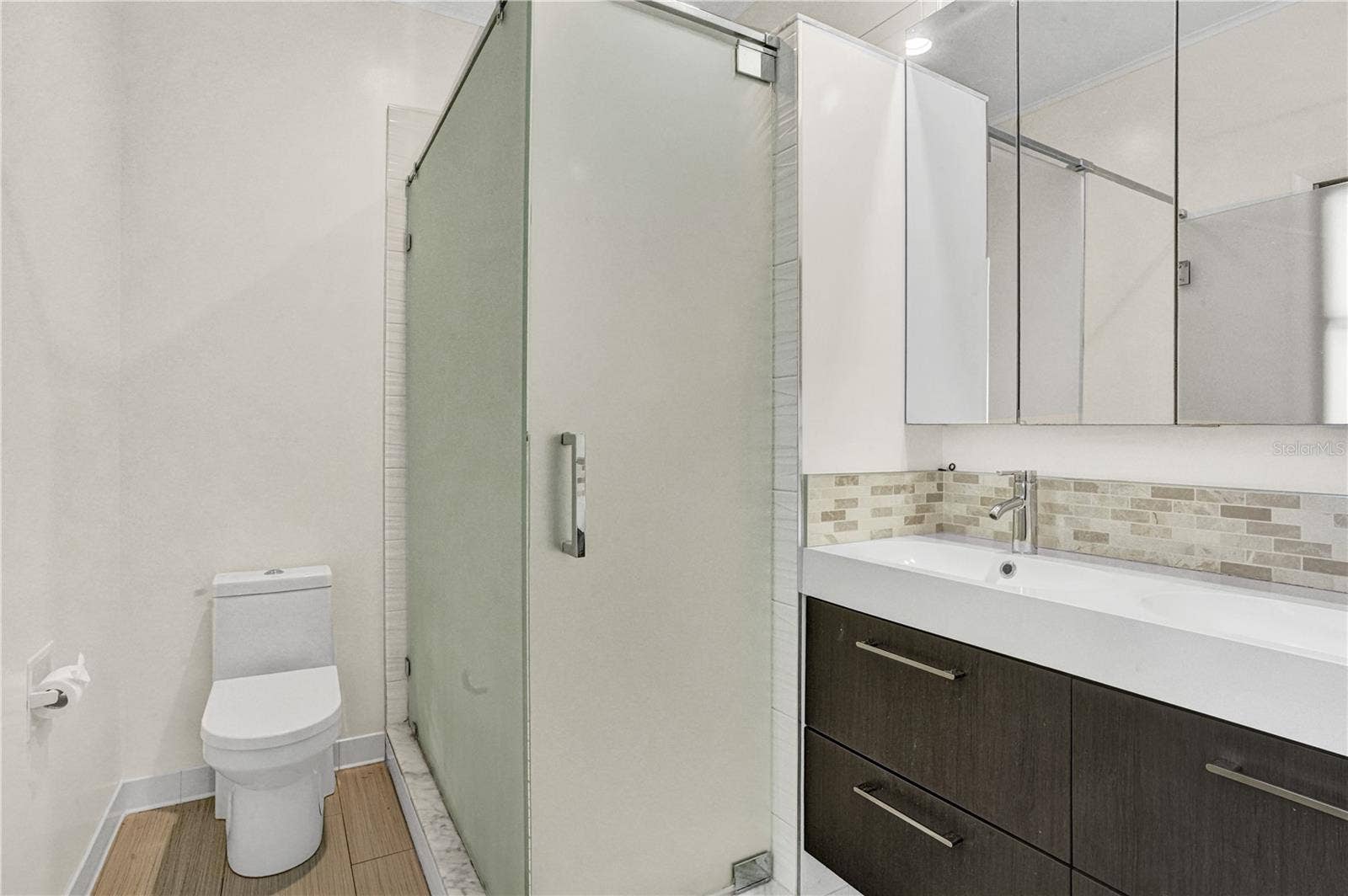 16418 WINBURN DRIVE, Sarasota, FL 34240 Primary Bathroom