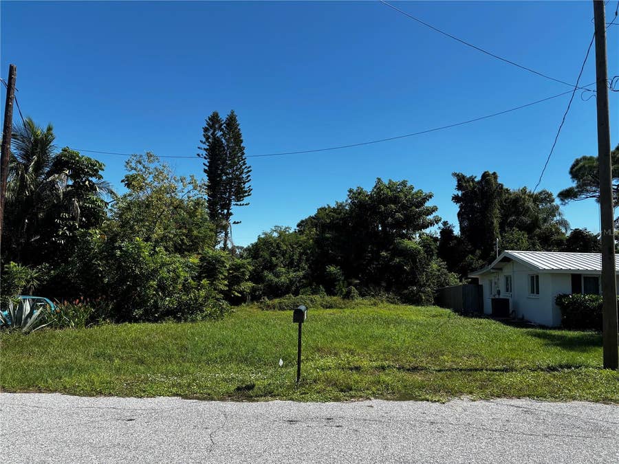 Property photo for 114 RAVENNA STREET N, Nokomis, FL