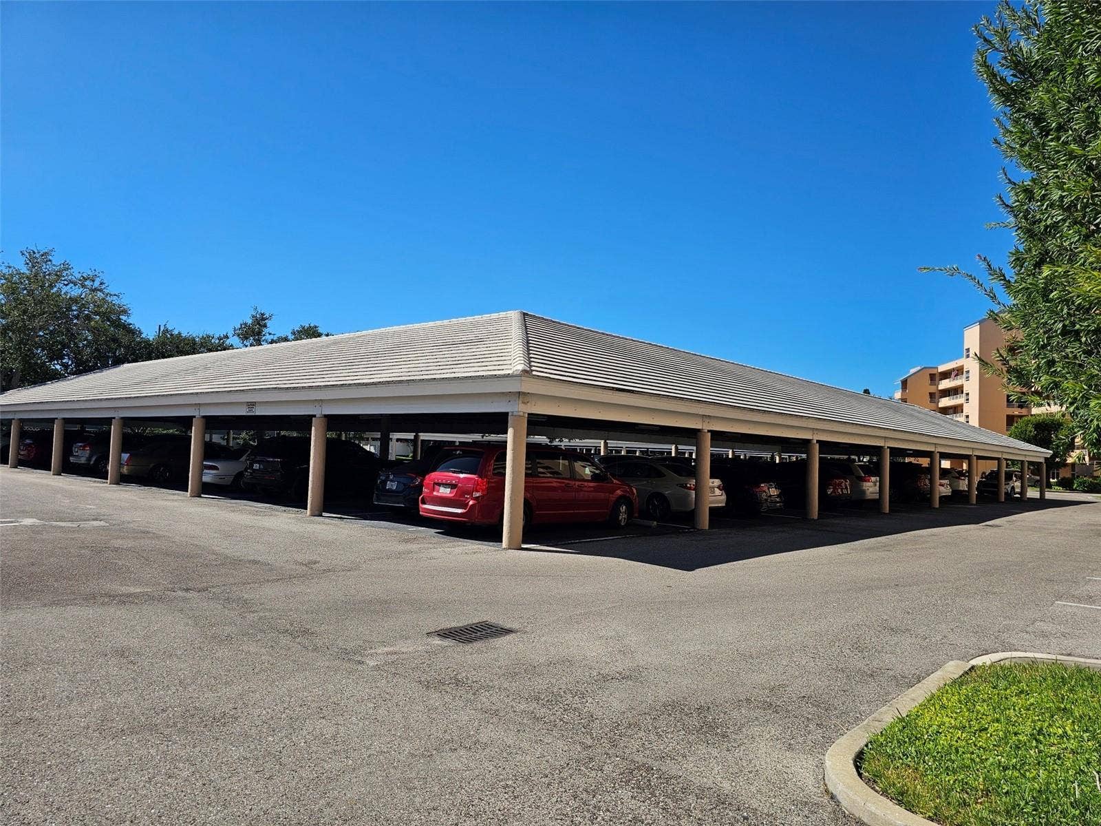 4550 PINEBROOK CIRCLE, #205, Bradenton, FL 34209 Covered parking