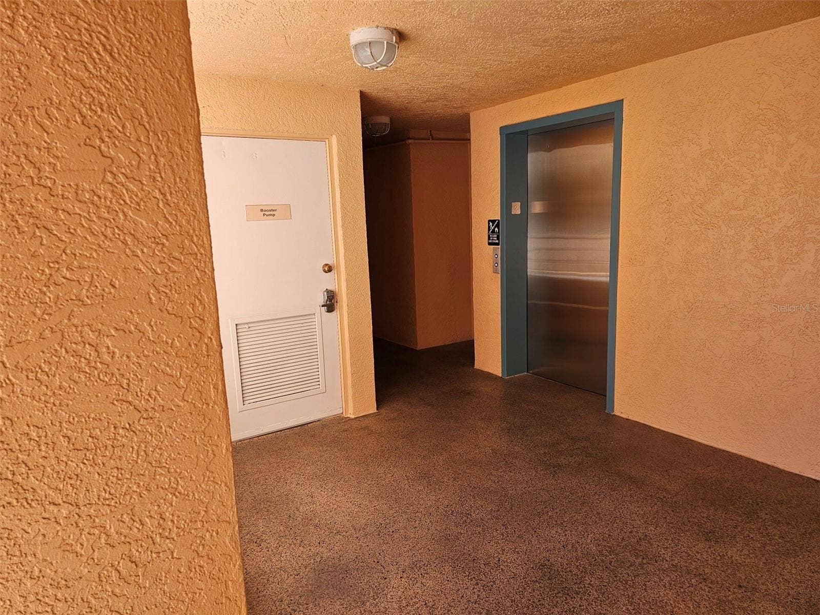 4550 PINEBROOK CIRCLE, #205, Bradenton, FL 34209 Elevator