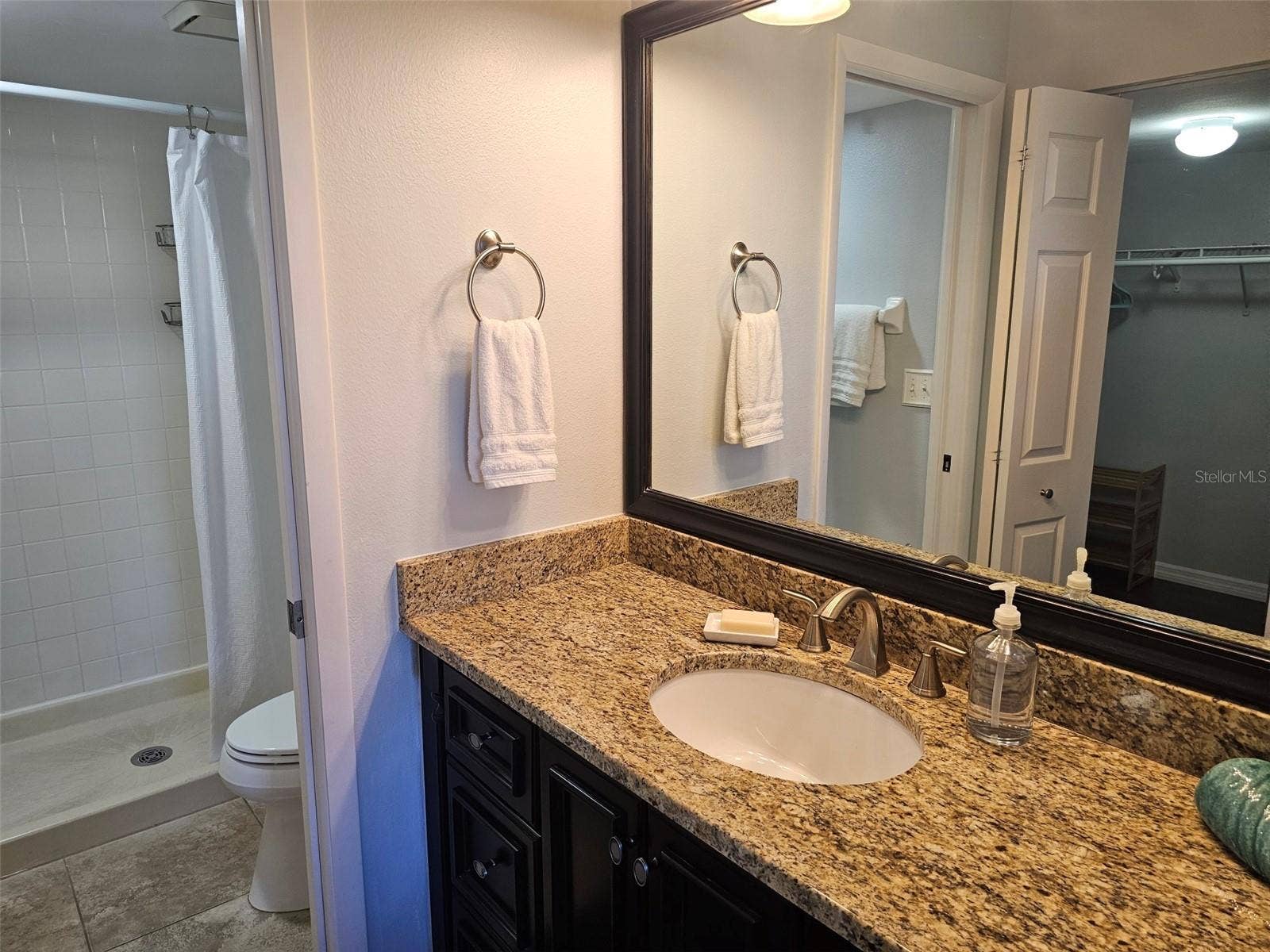 4550 PINEBROOK CIRCLE, #205, Bradenton, FL 34209 Primary bath