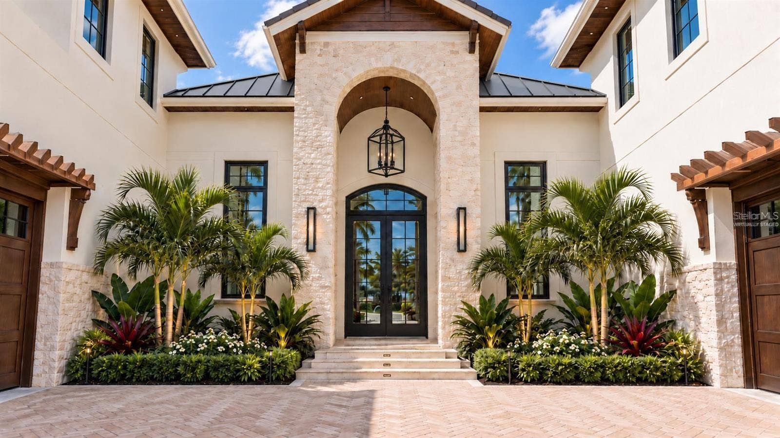 3441 GULFMEAD DRIVE, Sarasota, FL 34242 Front entrance. Virtually staged.