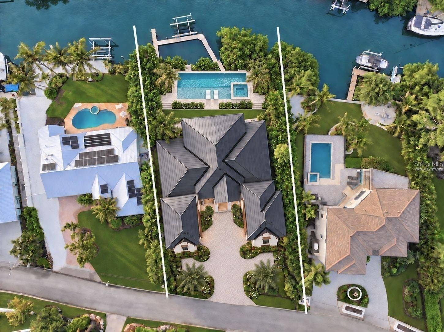 3441 GULFMEAD DRIVE, Sarasota, FL 34242 Premium, North Siesta Key neighborhood. Virtually staged.