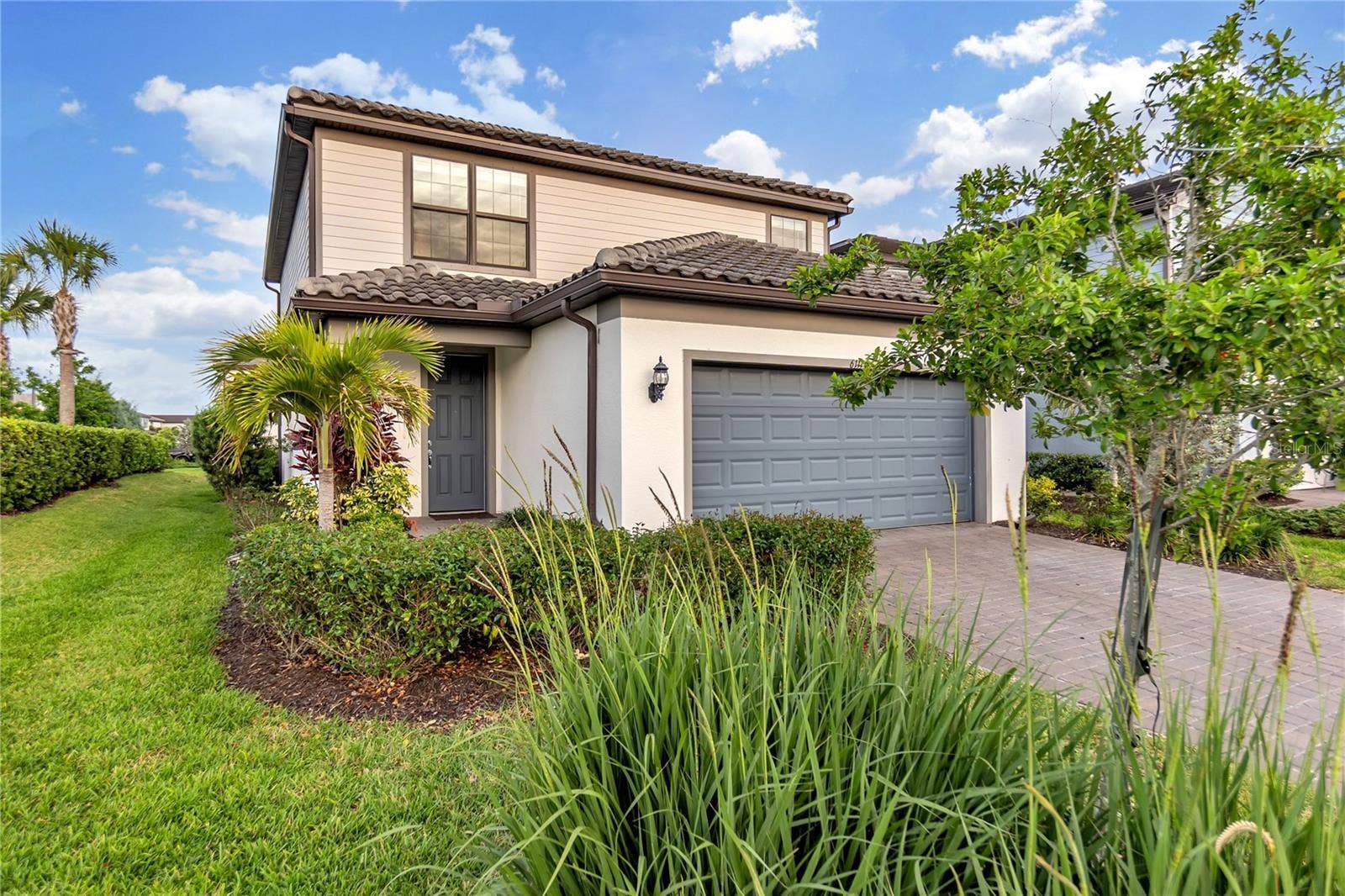 6111 BLUESTAR COURT, Lakewood Ranch, FL 34211