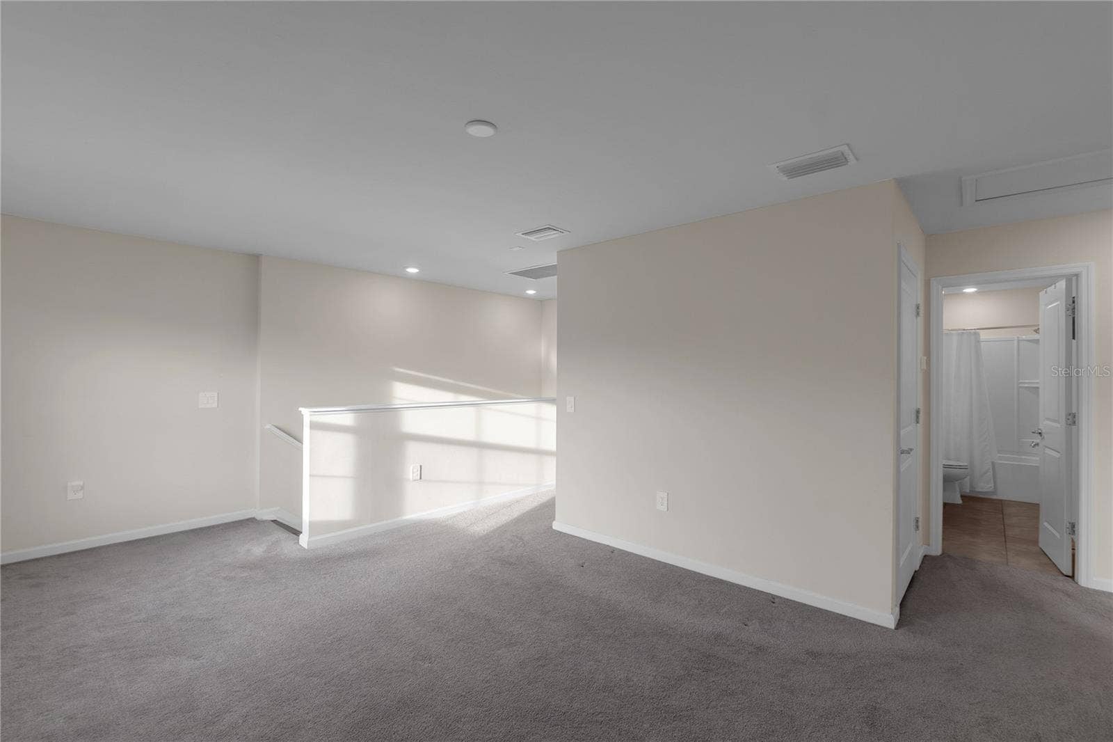 6111 BLUESTAR COURT, Lakewood Ranch, FL 34211