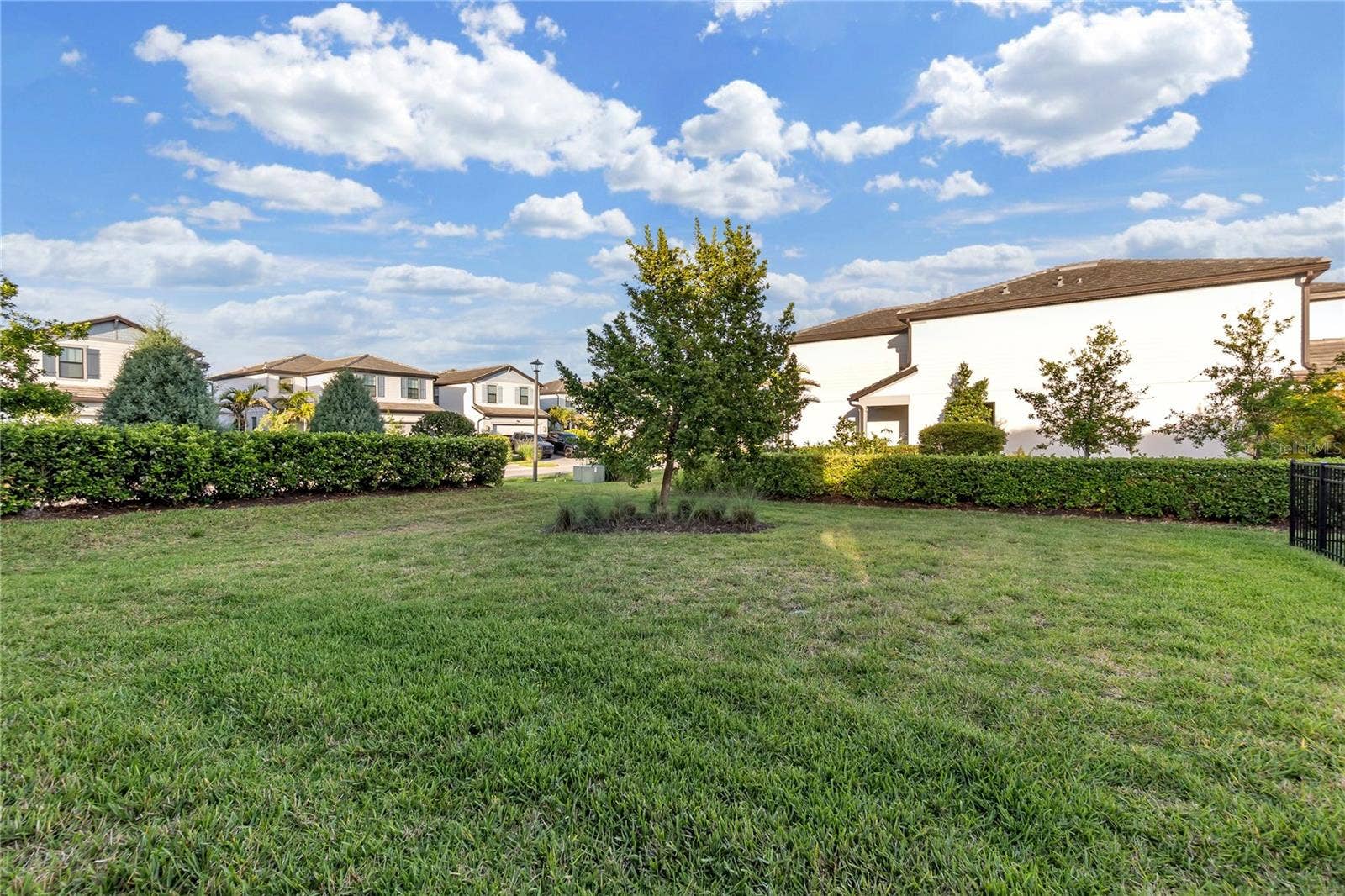 6111 BLUESTAR COURT, Lakewood Ranch, FL 34211