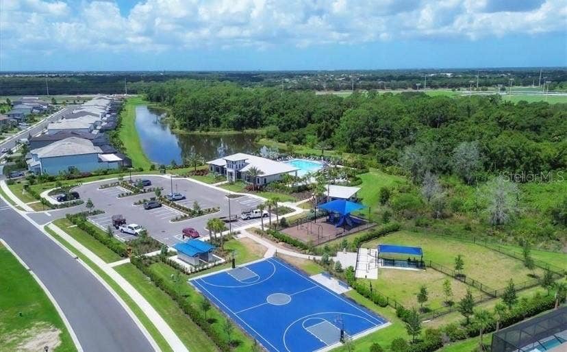 6111 BLUESTAR COURT, Lakewood Ranch, FL 34211